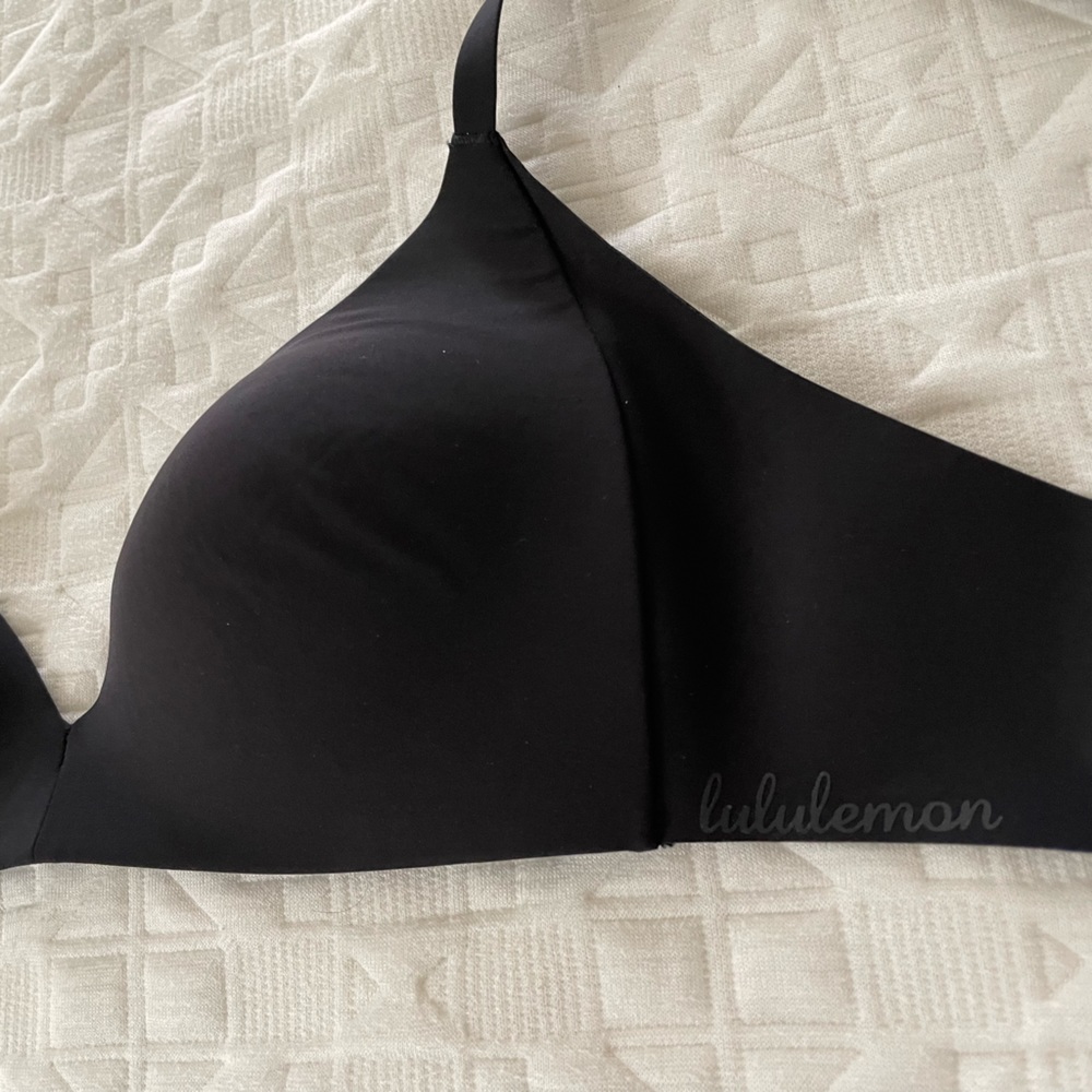 Lululemon Take Shape Bra 34B